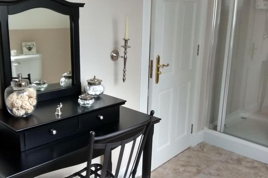 7 Burnside House Bed & Breakfast Kilmorack ภายนอก รูปภาพ